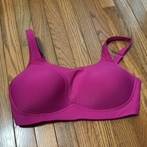 NWOT lululemon sports bra